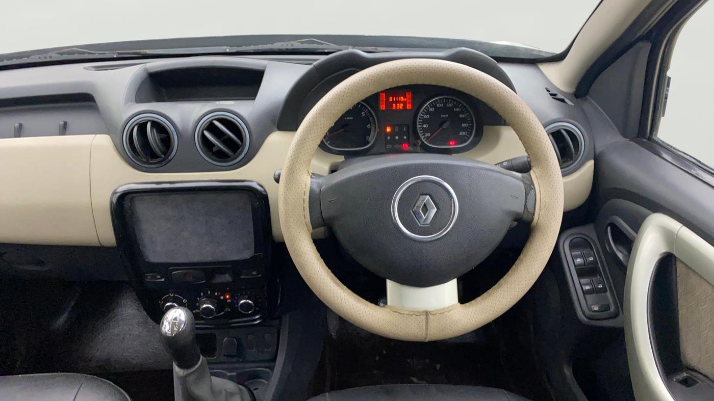 2013 Renault Duster 85 PS RXL DIESEL, Diesel, Manual, 81,103 km, Steering Wheel Close Up
