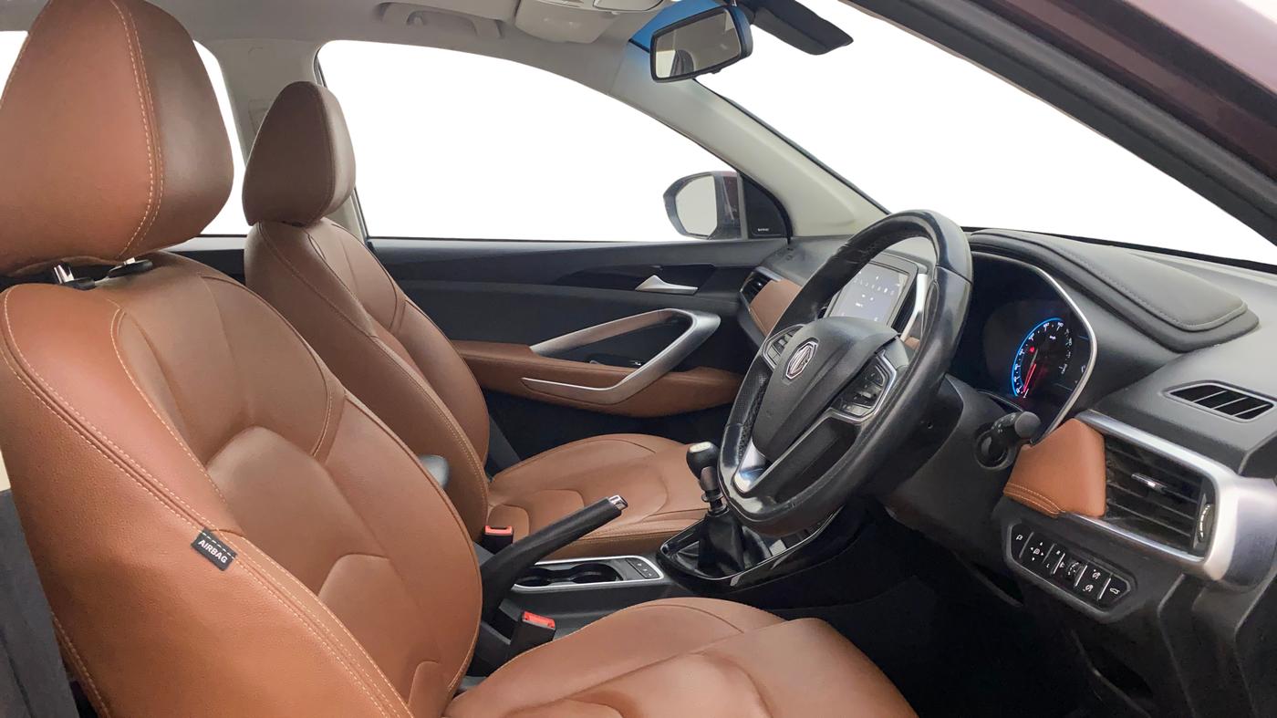 2020 MG HECTOR PLUS SHARP 2.0 DIESEL TURBO MT 6-STR, Diesel, Manual, 64,684 km, Right Side Front Door Cabin