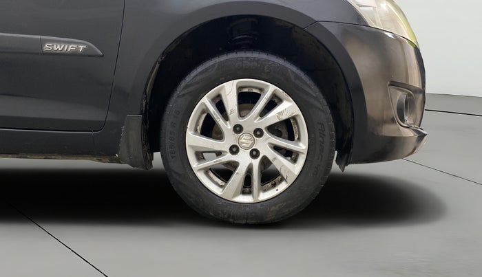 2013 Maruti Swift ZXI, Petrol, Manual, 1,49,909 km, Right Front Wheel