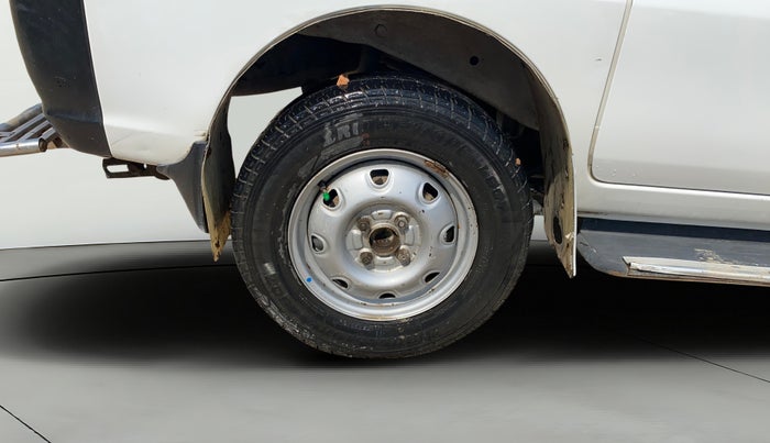 2019 Maruti Eeco 5 STR WITH A/C+HTR, CNG, Manual, 98,076 km, Right Rear Wheel