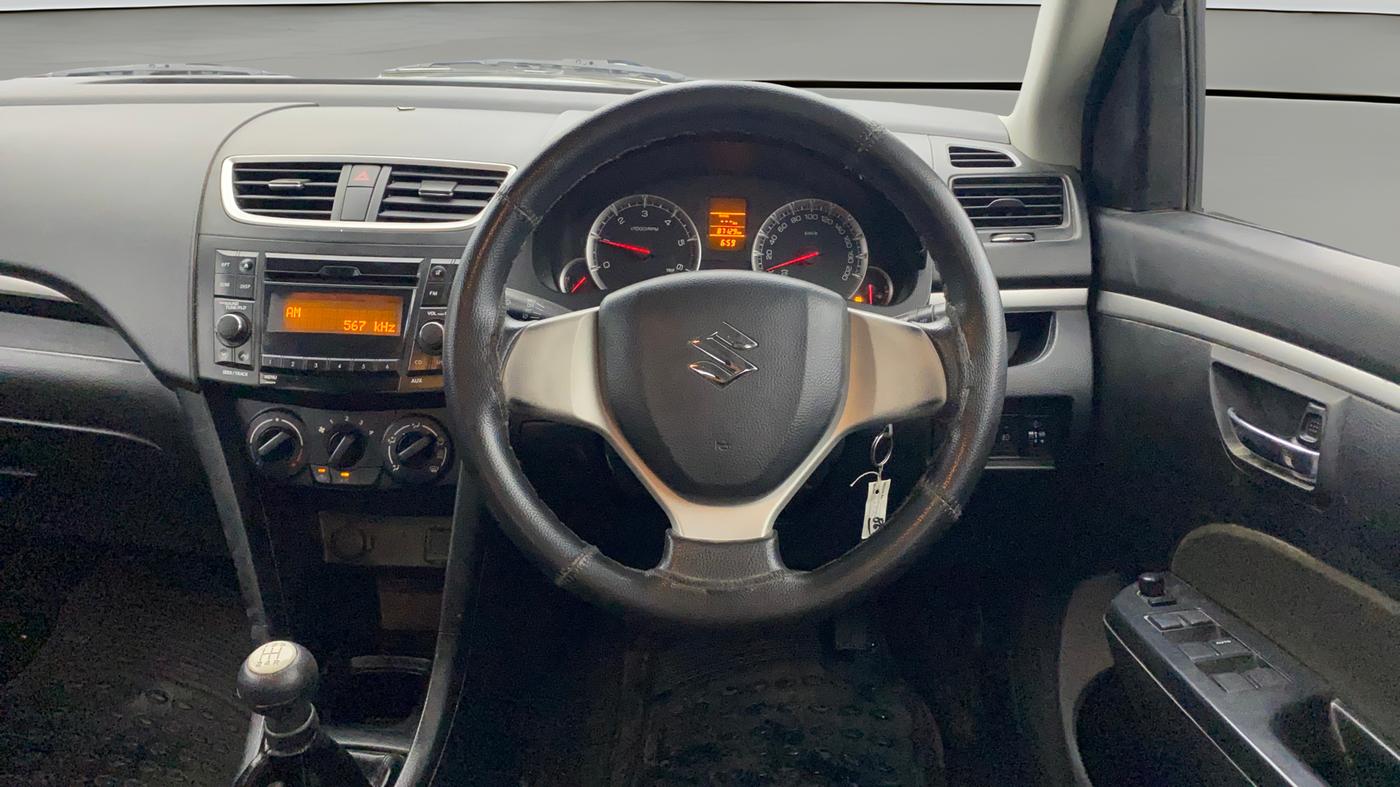 2015 Maruti Swift VDI ABS, Diesel, Manual, 87,121 km, Steering Wheel Close Up