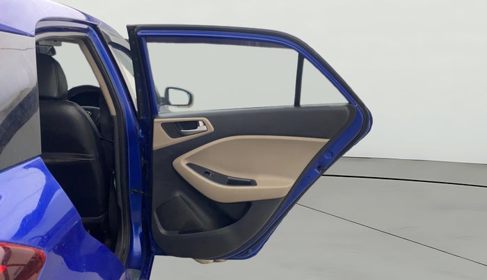 2016 Hyundai Elite i20 MAGNA 1.2, Petrol, Manual, 1,08,138 km, RHS Rear Door