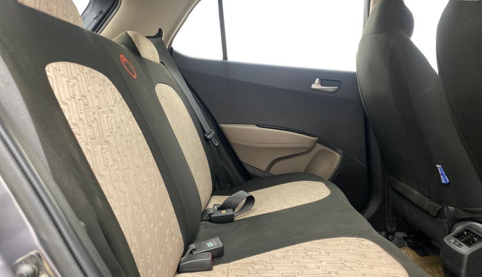 2015 Hyundai Grand i10 SPORTZ 1.2 KAPPA VTVT, Petrol, Manual, 29,209 km, Right Side Rear Door Cabin