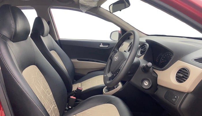 2020 Hyundai Grand i10 SPORTZ 1.2 KAPPA VTVT, Petrol, Manual, 26,835 km, Right Side Front Door Cabin