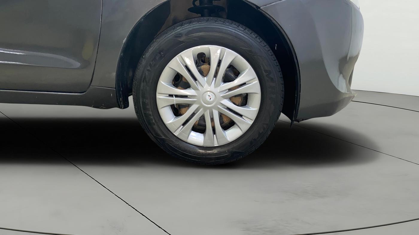 2018 Maruti Baleno DELTA PETROL 1.2, Petrol, Manual, 90,283 km, Right Front Wheel