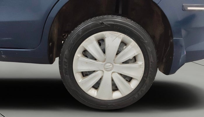 2016 Maruti Ertiga VXI CNG, CNG, Manual, 1,37,463 km, Left Rear Wheel