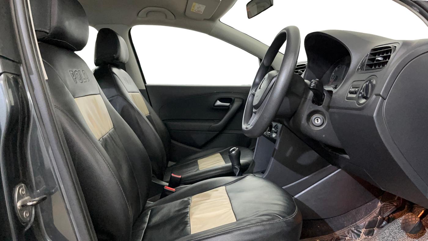 2018 Volkswagen Polo COMFORTLINE 1.0L MPI, Petrol, Manual, 88,802 km, Right Side Front Door Cabin