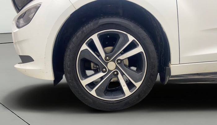 2023 Tata ALTROZ  XZ Plus (O) (S), Petrol, Manual, 11,697 km, Left Front Wheel