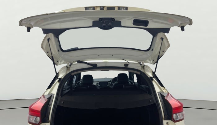 2019 Nissan Kicks XL DIESEL, Diesel, Manual, 1,01,126 km, Boot Door Open