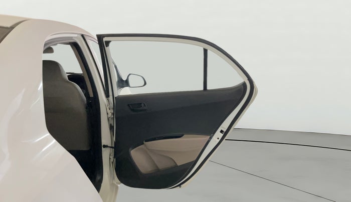 2018 Hyundai Xcent S 1.2, Petrol, Manual, 74,070 km, RHS Rear Door