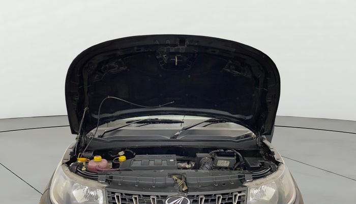 2017 Mahindra Kuv100 K6 PLUS 6 STR, Petrol, Manual, 43,431 km, Open Bonet