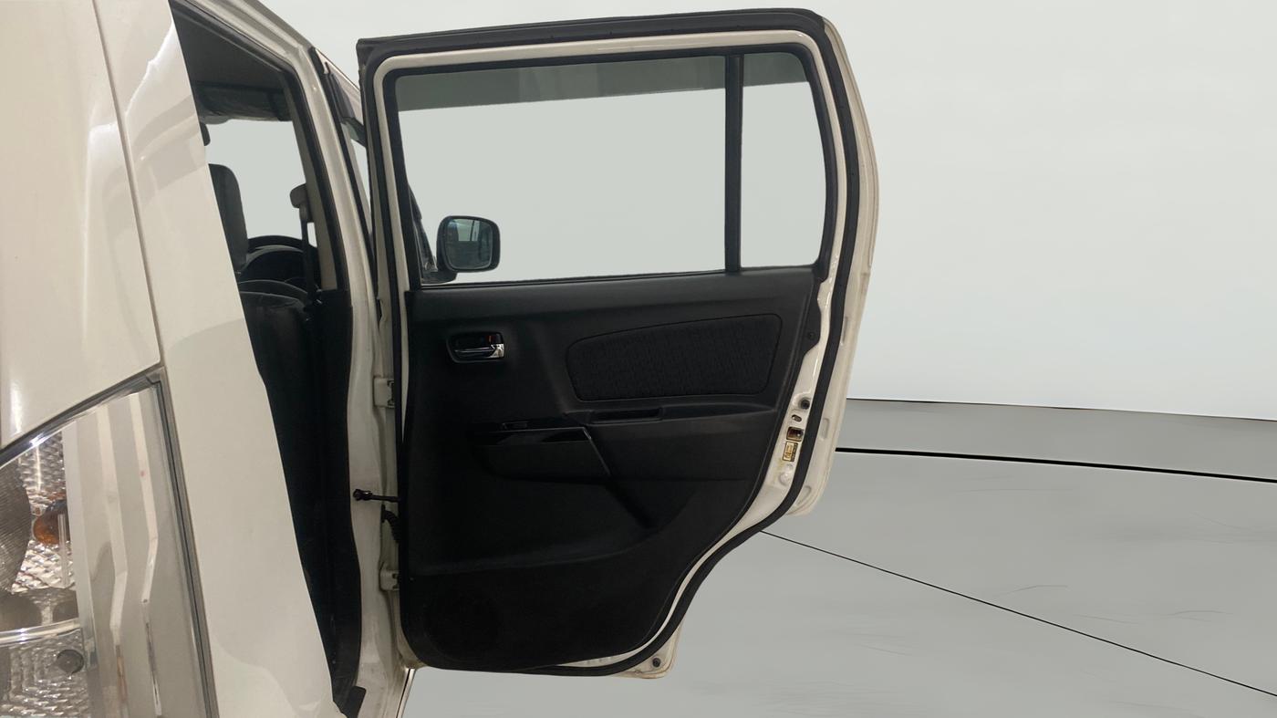 2016 Maruti Wagon R Stingray VXI AMT(O), Petrol, Automatic, 56,343 km, RHS Rear Door