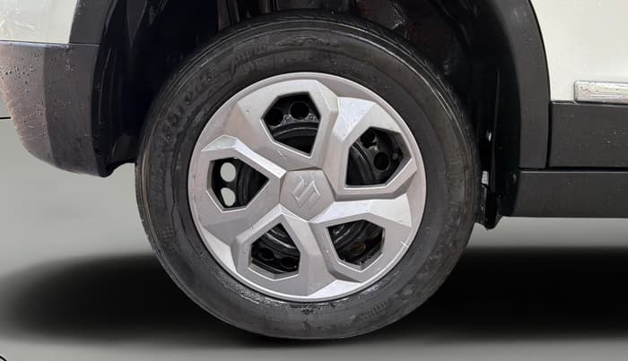 2021 Maruti Vitara Brezza VXI, Petrol, Manual, 96,997 km, Right Rear Wheel