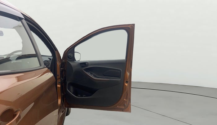 2020 Ford FREESTYLE TITANIUM PLUS 1.2 PETROL, Petrol, Manual, 10,157 km, RHS Front Door