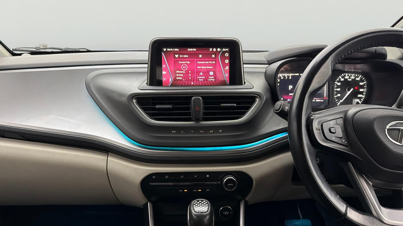 2023 Tata ALTROZ XZA, Petrol, Automatic, 23,796 km, Air Conditioner