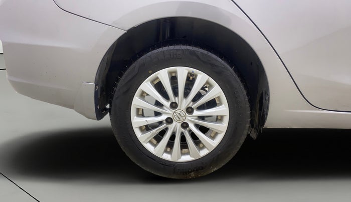 2017 Maruti Ciaz ZETA DIESEL 1.3, Diesel, Manual, 71,267 km, Right Rear Wheel