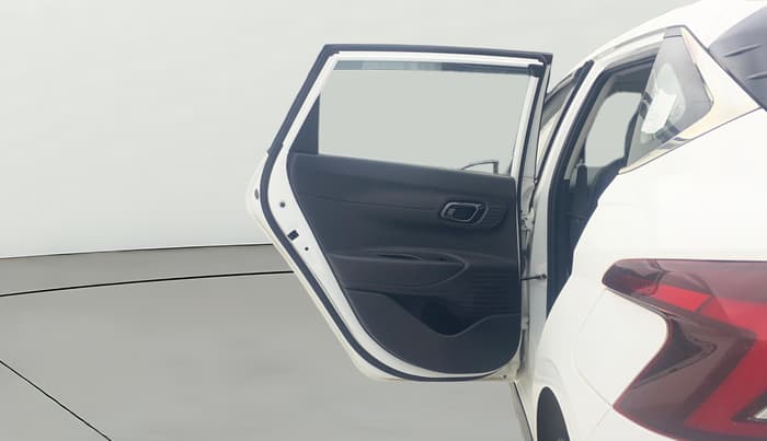 2022 Hyundai NEW I20 SPORTZ 1.2 MT, Petrol, Manual, 26,398 km, LHS Rear Door