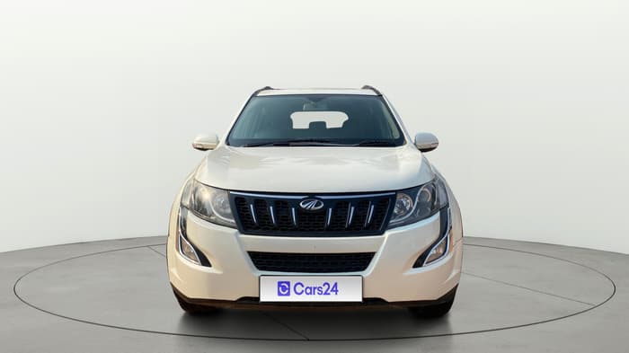 2017 Mahindra XUV500 W10 AT 1.99, Diesel, Automatic, 1,06,867 km, Front