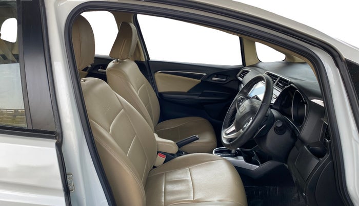 2022 Honda Jazz 1.2L I-VTEC VX CVT, Petrol, Automatic, 12,720 km, Right Side Front Door Cabin