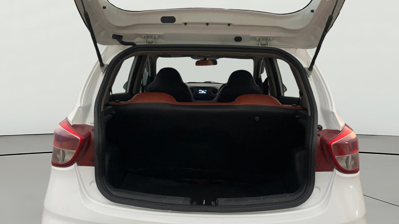 2018 Hyundai Grand i10 MAGNA 1.2 KAPPA VTVT, Petrol, Manual, 1,10,034 km, Boot Open Zoomed View