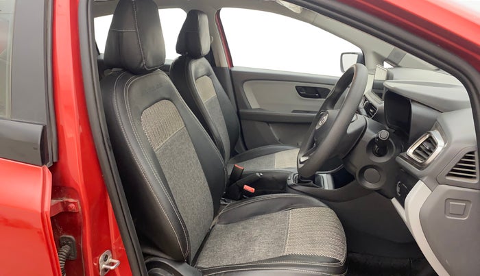 2020 Tata ALTROZ XT PETROL, Petrol, Manual, 24,065 km, Right Side Front Door Cabin