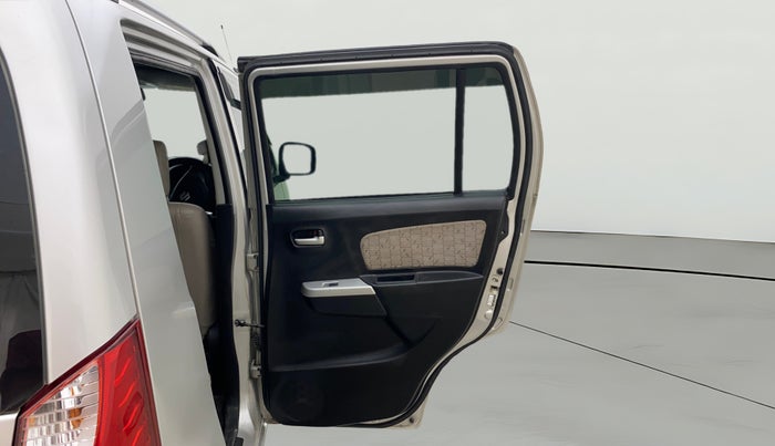 2015 Maruti Wagon R 1.0 VXI, Petrol, Manual, 1,46,341 km, RHS Rear Door