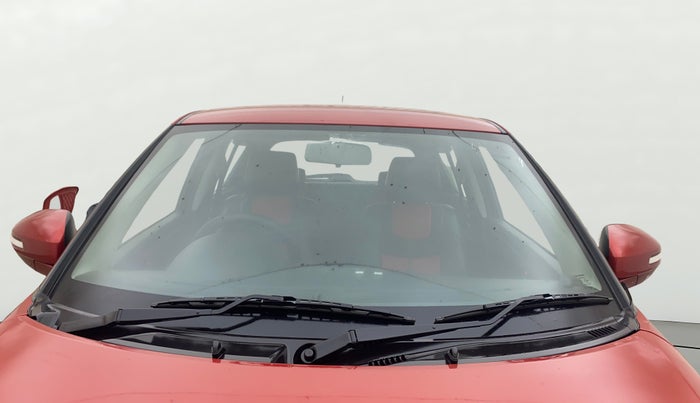 2014 Maruti Swift ZXI, Petrol, Manual, 59,074 km, Front Windshield