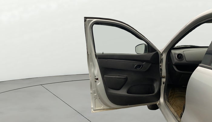 2018 Renault Kwid RXT 1.0, Petrol, Manual, 53,979 km, LHS Front Door