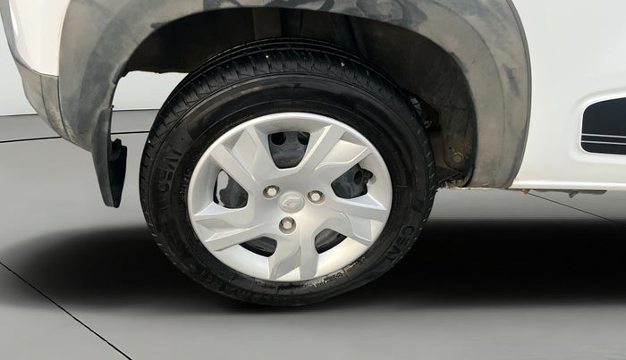 2024 Renault Kwid RXT 1.0 AMT, Petrol, Automatic, 18,999 km, Right Rear Wheel