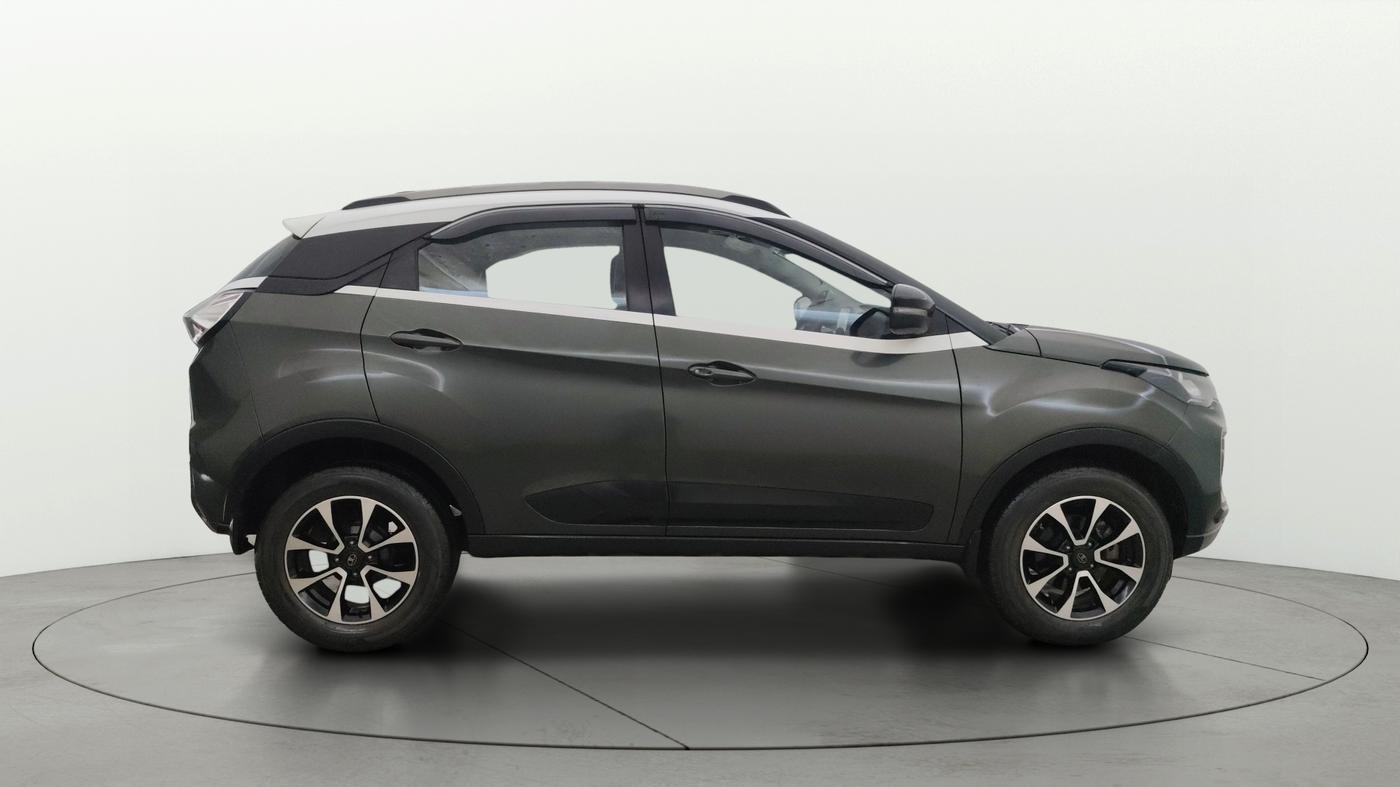 2021 Tata NEXON XZA PLUS (O) PETROL, Petrol, Automatic, 36,178 km, Right Side View