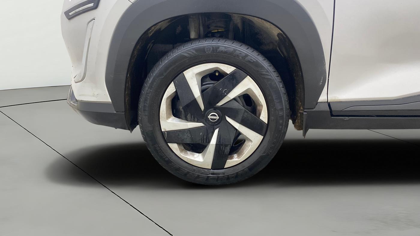 2021 Nissan MAGNITE XL, Petrol, Manual, 94,551 km, Left Front Wheel