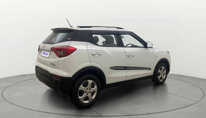 2023 Mahindra XUV300 W6 1.2 PETROL, Petrol, Manual, 28,302 km, Right Back Diagonal