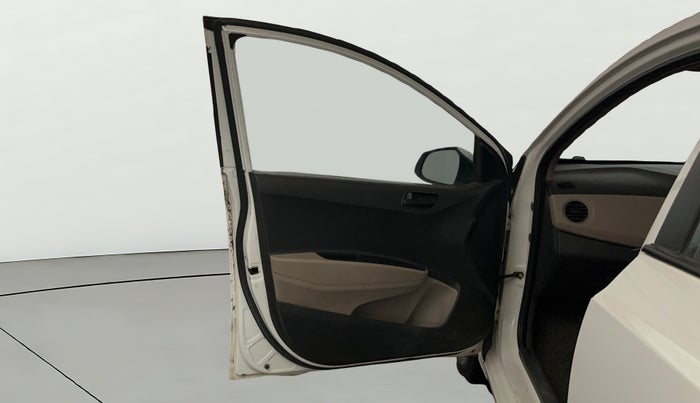 2016 Hyundai Grand i10 MAGNA 1.2 KAPPA VTVT, CNG, Manual, 1,37,728 km, LHS Front Door