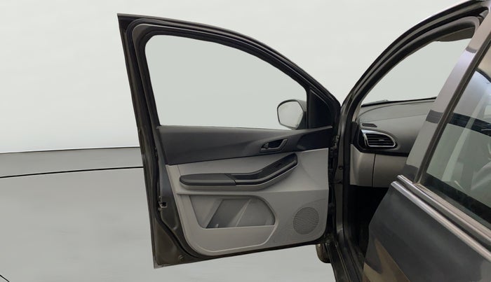 2022 Tata Tiago XT CNG, CNG, Manual, 87,539 km, LHS Front Door