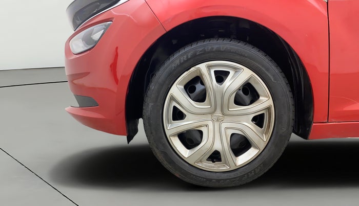 2020 Tata ALTROZ XT PETROL, Petrol, Manual, 24,065 km, Left Front Wheel
