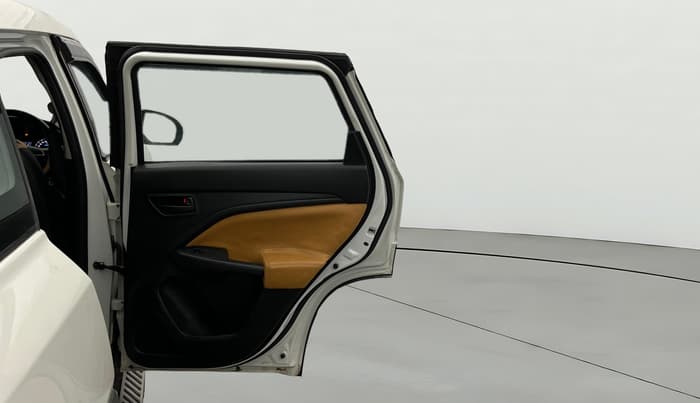 2023 Maruti BREZZA VXI SMART HYBRID, Petrol, Manual, 29,177 km, RHS Rear Door