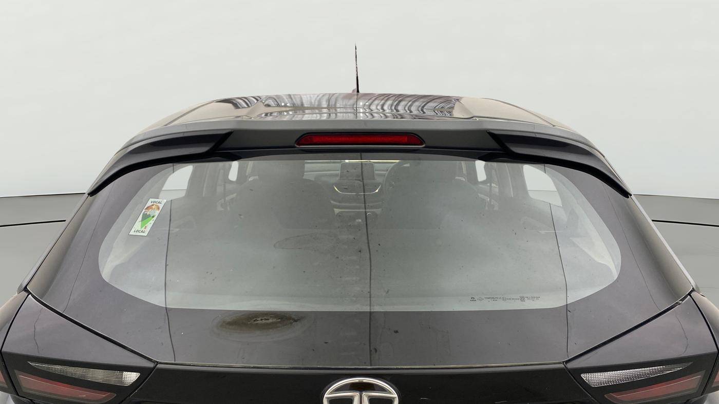 2022 Tata ALTROZ XM PLUS PETROL, Petrol, Manual, 58,379 km, Rear Windshield