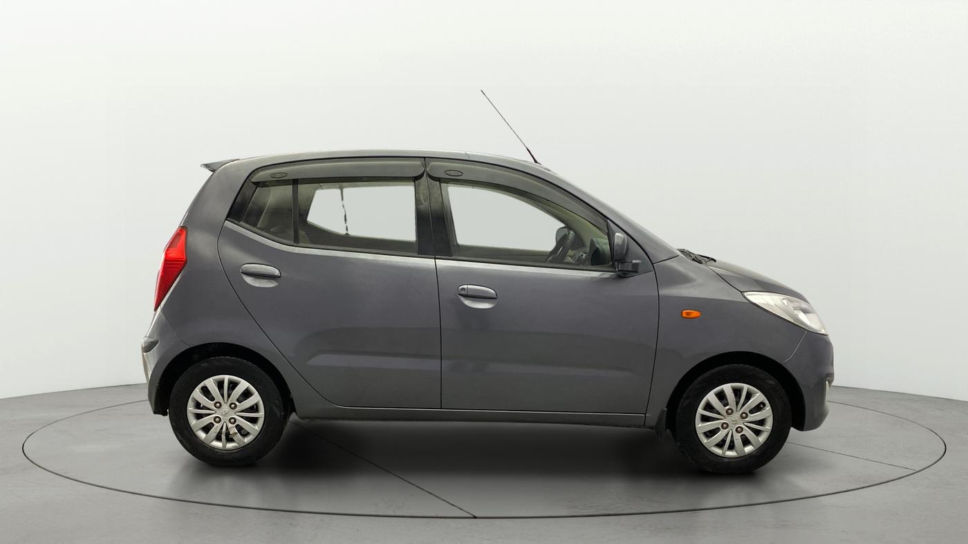 2013 Hyundai i10 ERA 1.1, Petrol, Manual, 1,13,644 km, Right Side View