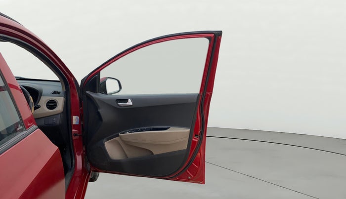 2017 Hyundai Grand i10 SPORTZ (O) AT 1.2 KAPPA VTVT, Petrol, Automatic, 63,246 km, RHS Front Door