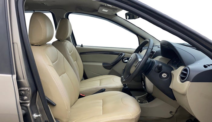 2015 Nissan Terrano XV D THP PREMIUM 110 PS, Diesel, Manual, 1,09,769 km, Right Side Front Door Cabin