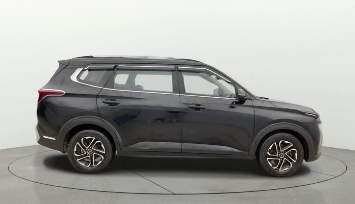 2023 KIA CARENS PRESTIGE PLUS 1.5 PETROL IMT 7 STR, Petrol, Manual, 48,381 km, Right Side View