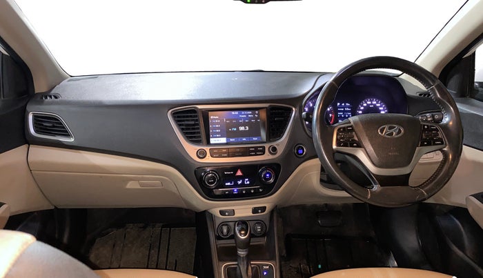 2017 Hyundai Verna 1.6 VTVT SX (O) AT, Petrol, Automatic, 43,739 km, Dashboard