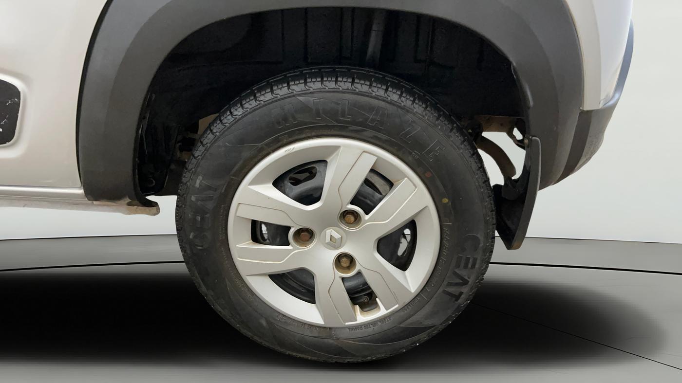 2019 Renault Kwid RXL, Petrol, Manual, 39,850 km, Left Rear Wheel