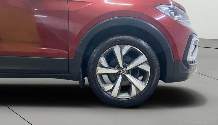 2022 Volkswagen TAIGUN TOPLINE 1.0 TSI MT, Petrol, Manual, 39,605 km, Right Front Wheel