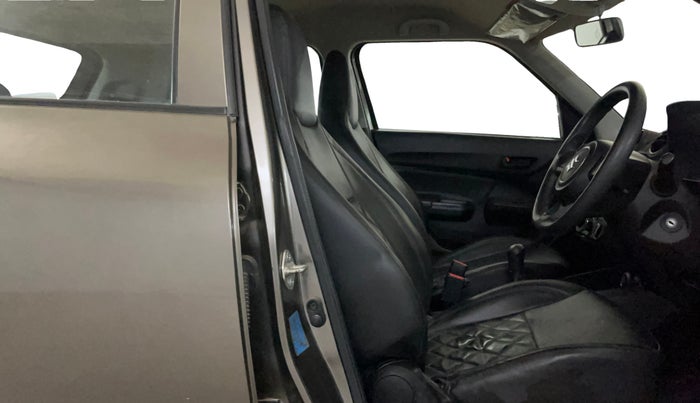 2023 Maruti Swift LXI, Petrol, Manual, 29,593 km, Right Side Front Door Cabin