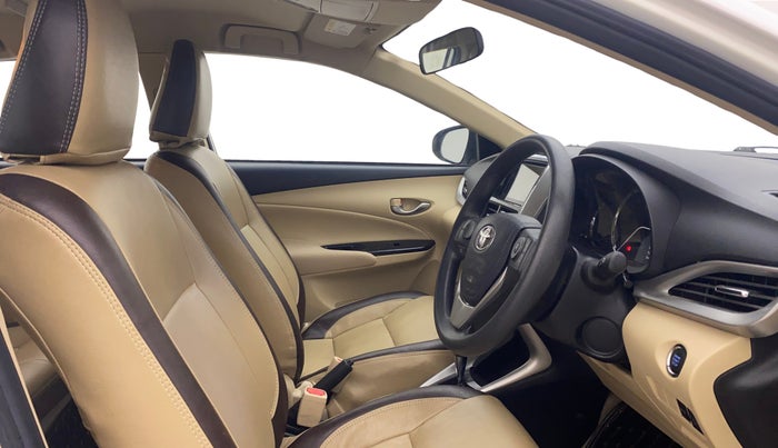 2021 Toyota YARIS G CVT, Petrol, Automatic, 29,165 km, Right Side Front Door Cabin