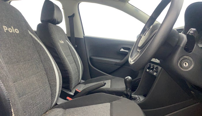 2015 Volkswagen Polo COMFORTLINE 1.2L, Petrol, Manual, 63,170 km, Right Side Front Door Cabin