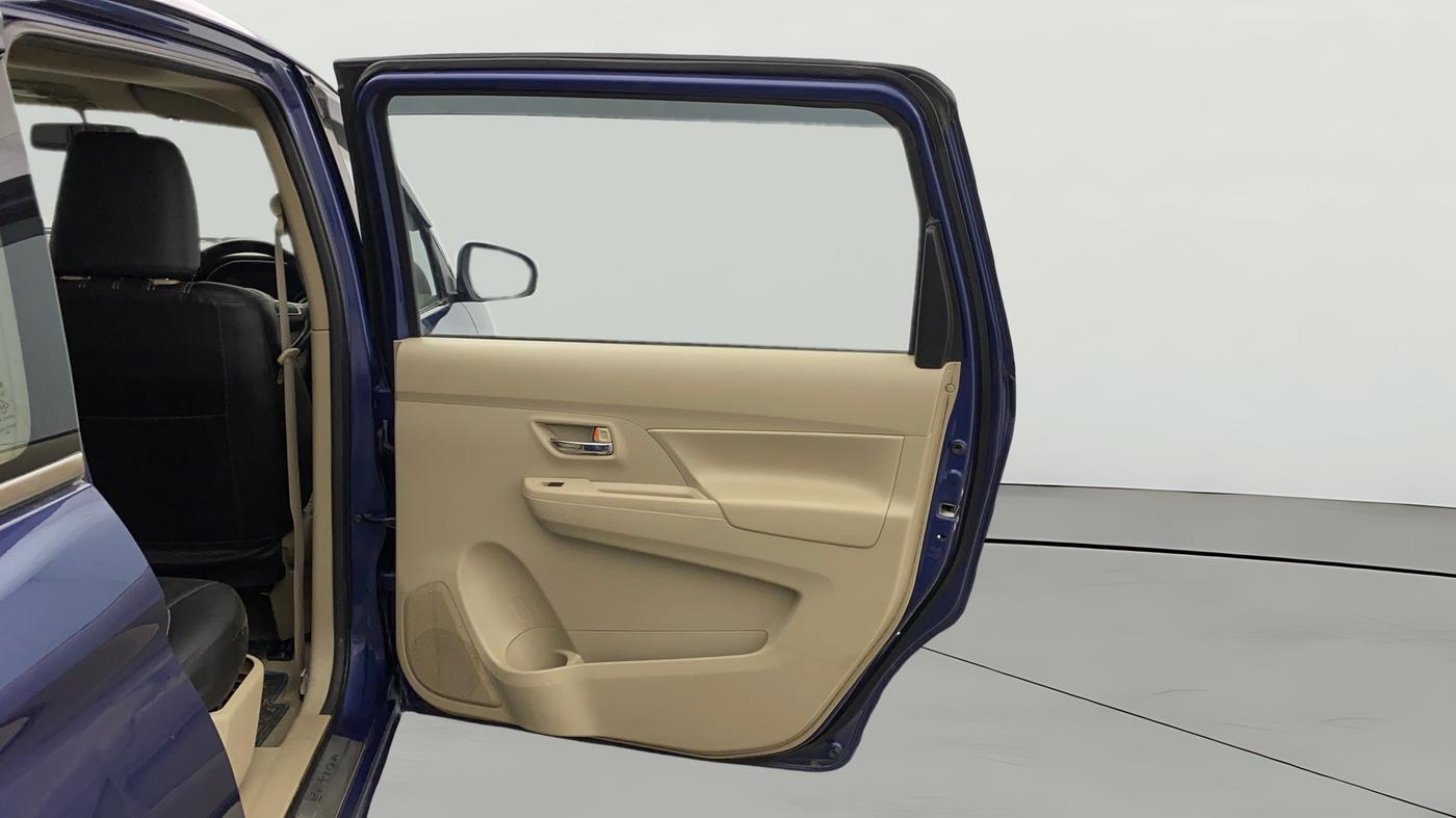 2020 Maruti Ertiga VXI CNG, CNG, Manual, 75,697 km, RHS Rear Door