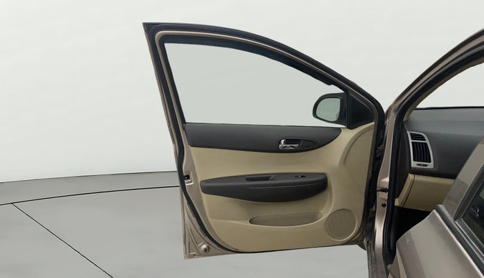 2012 Hyundai i20 MAGNA (O) 1.2, Petrol, Manual, 73,362 km, LHS Front Door