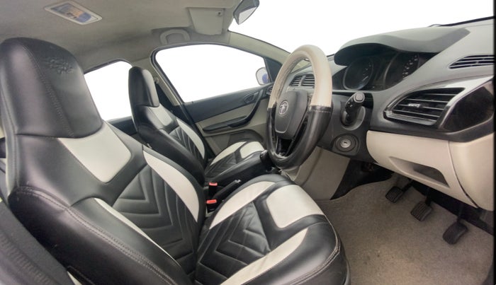 2018 Tata Tiago XT PETROL, Petrol, Manual, 1,28,118 km, Right Side Front Door Cabin